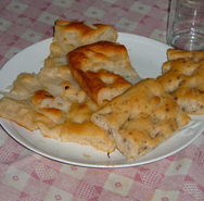 800px-Focaccia_genovese.JPG